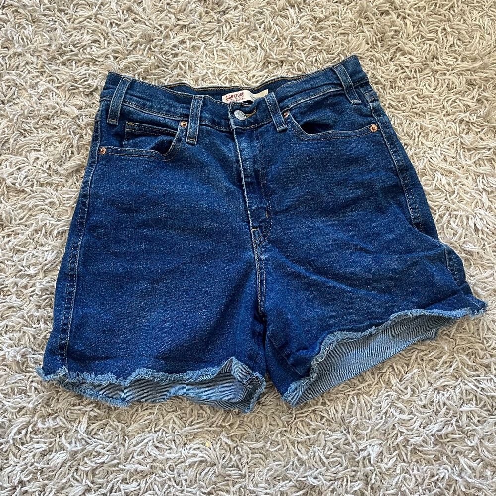 Womens Dark Wash Signature Levis High-Rise Shorts SIZE 8 - W29